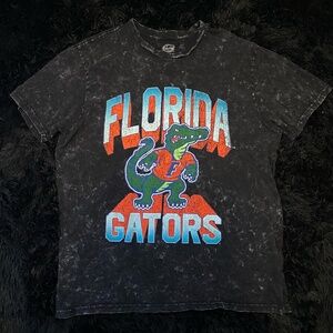 Florida University Gators team issue short sleeve graphic tee